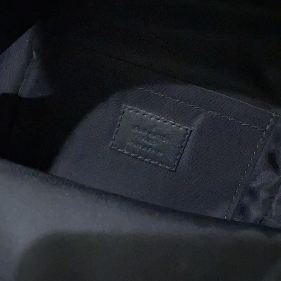 Louis Vuitton Palm Springs Backpack - Picture 4 of 8